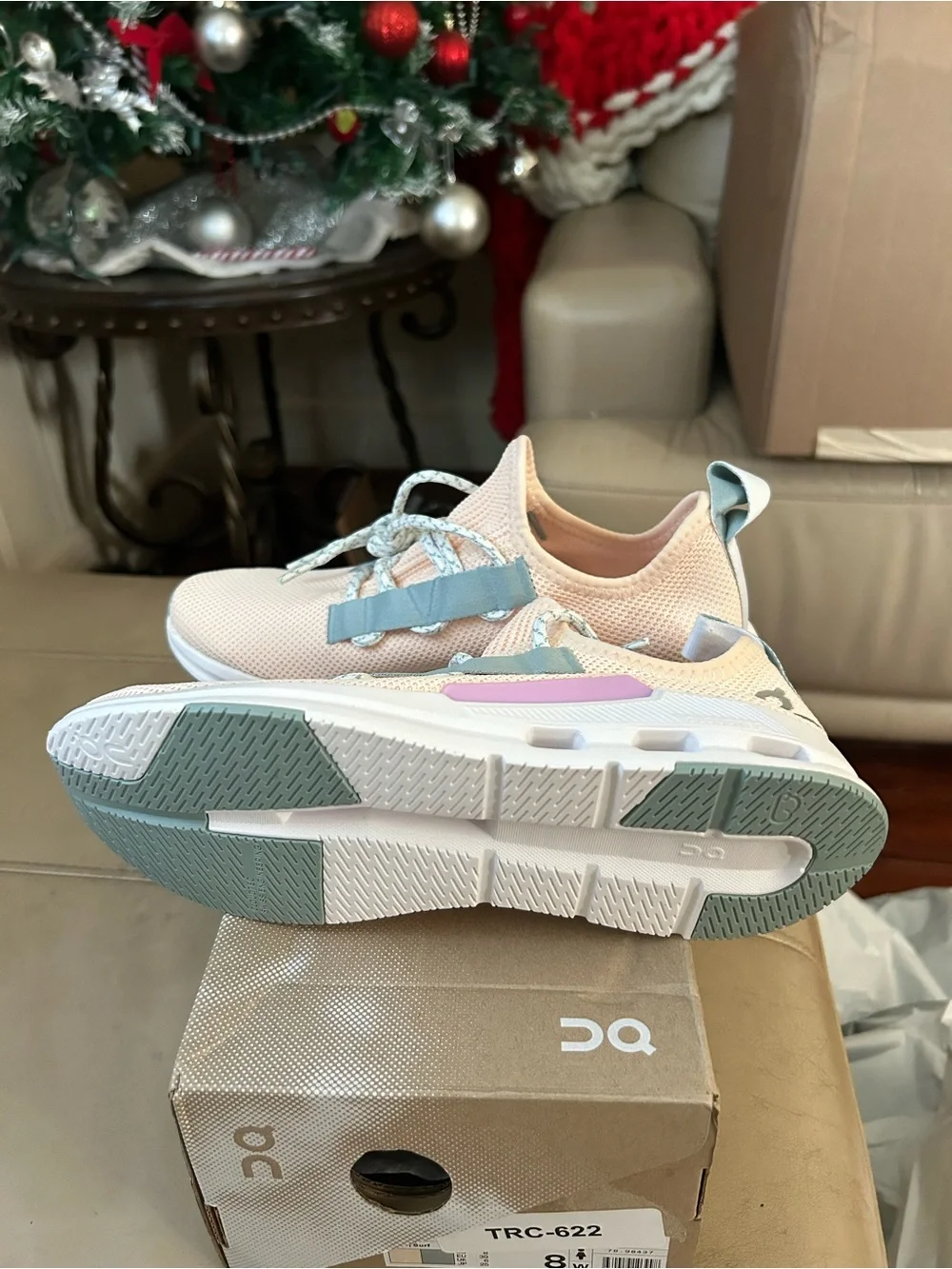 On Clouds blush pink